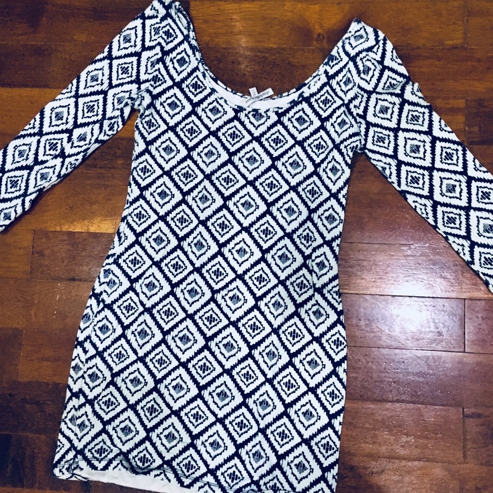 3/$20 Charlotte Russe Tribal Pattern Long Sleeve